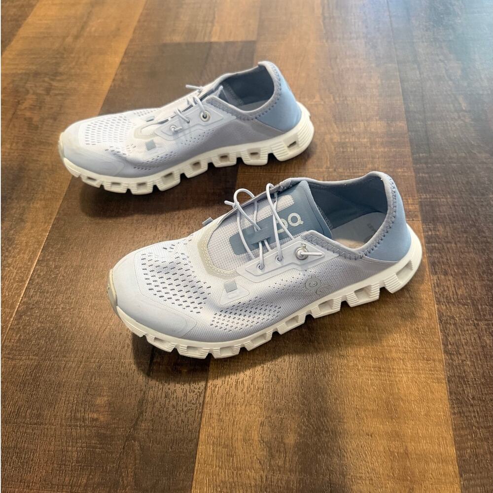 On Cloud Cloudcoast Running Sneakers Light Blue Women's US 7 - Picture 4 of 9
